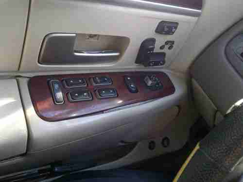 2003 Lincoln Town Car Signature Sedan 4-Door 4.6L, US $4,200.00, image 9