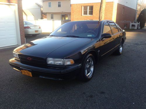 Mint , 1996 super sport, black