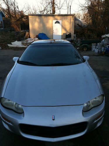 2000 chevrolet camaro base coupe 2-door 3.8l