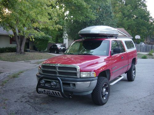 1998 dodge ram 2500 (new engine with 5 years/100,000 miles warranty)