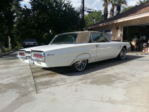 1965 ford thunderbird,landau edition