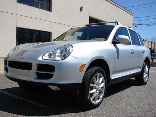 Silver/tan navigation xenons 19 wheels tow pkg roof racks heated seats 1 owner!