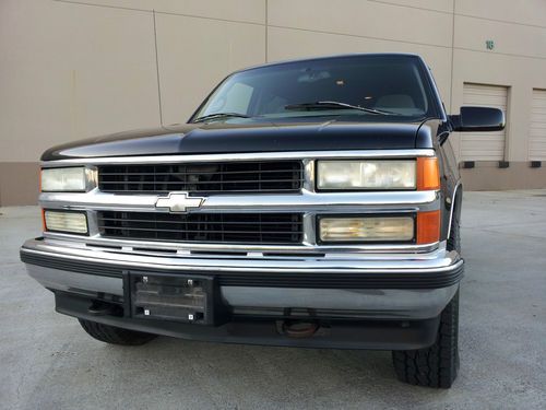 1997 chevy tahoe ls ....4x4.............1 owner ................mint mint mint !