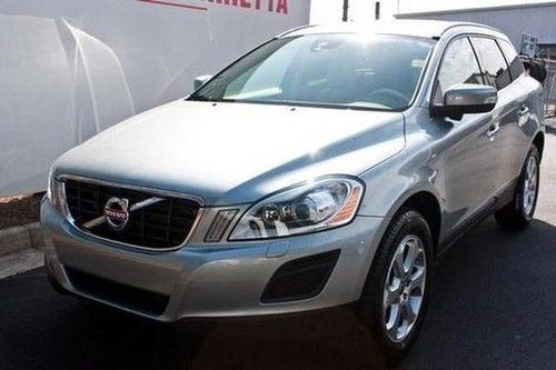 2013 xc60, 9k miles, silver/black, warranty, low 2.95% apr financing!