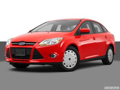 Low mileage, one owner 2012 ford focus se sedan 4-door 2.0l