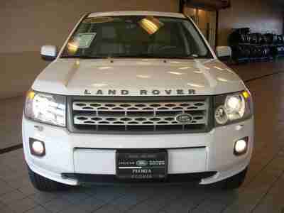 3.2L I6 POWER SUNROOF COLD CLIMATE PACK LOW MILES LOW RESERVE, image 9