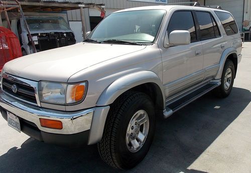 1998 toyota 4runner limited sport utility 4-door 3.4l v6 suv tow hitch tan beige
