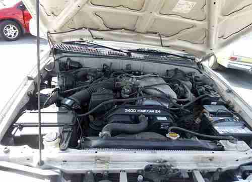 1998 Toyota 4Runner Limited Sport Utility 4-Door 3.4L V6 SUV Tow Hitch Tan Beige, image 13