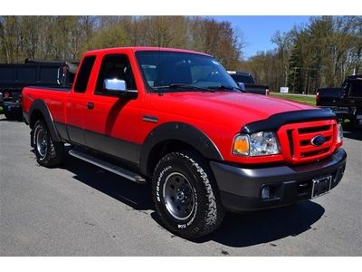 Fx4 off-road 4.0l v-6 automatic 4x4 4 door extended cab clean car fax low miles