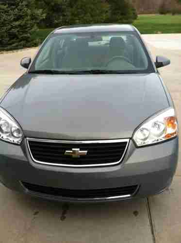 2008 Chevrolet Malibu Classic LT Sedan 4-Door 3.5L, image 3
