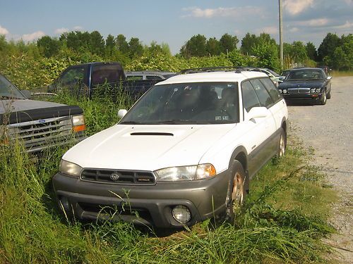 1998 subaru legacy outback wagon 4-door 2.5l