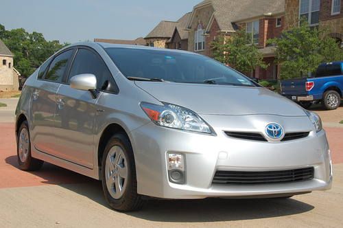 2010 toyota prius iii with navagation