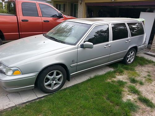 1999 volvo v70 base wagon 4-door 2.4l