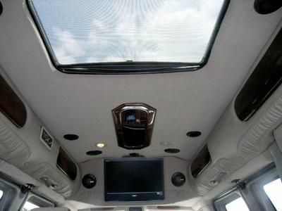 2007 GMC Savana All Wheel Drive AWD Explorer Limited SE High Top Conversion Van, image 16