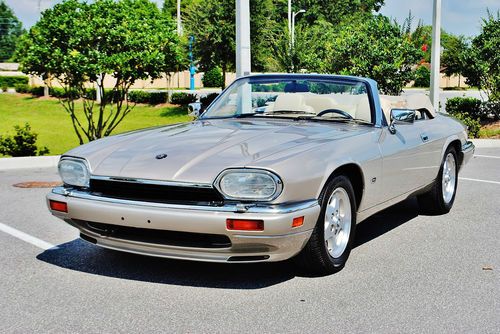Absolutley magnificent 1995 jaguar xjs convertible just 57,845 miles mantained.