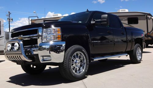 2009 chevy silverado 2500 hd ltz z71 *20" xd wheels *bull bar *are tonneau cover