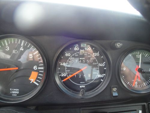 1984 Porsche 911 Carrera Targa 2-Door 3.2L, image 10