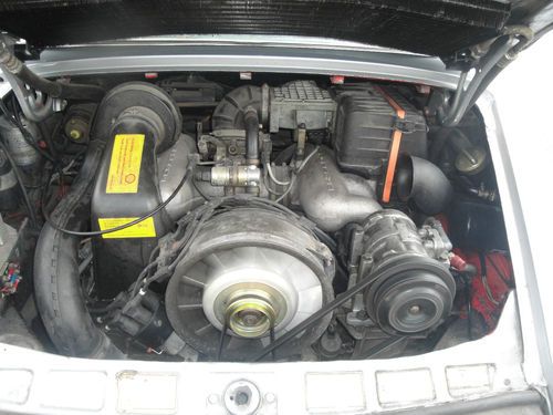 1984 Porsche 911 Carrera Targa 2-Door 3.2L, image 12
