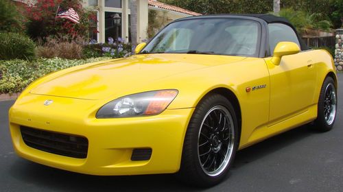 2001 honda s2000 base convertible 2-door 2.0l