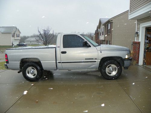 2000 dodge ram 1500 laramie standard cab pickup 2-door 5.2l