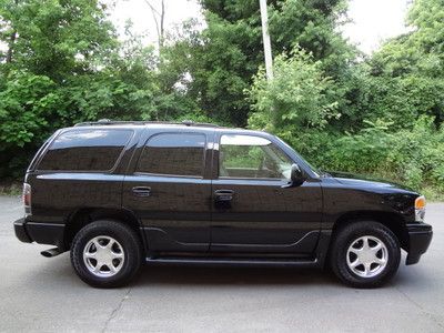 GMC YUKON DENALI AWD HEATED LEATHER SUNROOF CLEAN 3RD ROW SEATING NO RESERVE, image 13