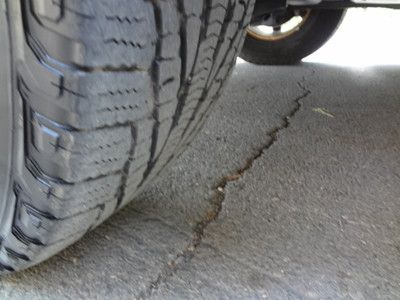 GMC YUKON DENALI AWD HEATED LEATHER SUNROOF CLEAN 3RD ROW SEATING NO RESERVE, image 34