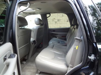 GMC YUKON DENALI AWD HEATED LEATHER SUNROOF CLEAN 3RD ROW SEATING NO RESERVE, image 46