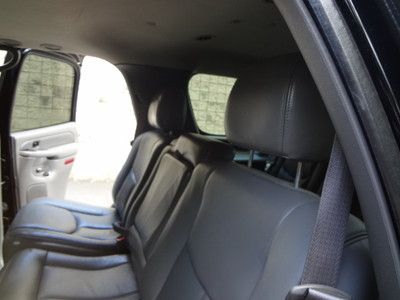 GMC YUKON DENALI AWD HEATED LEATHER SUNROOF CLEAN 3RD ROW SEATING NO RESERVE, image 54
