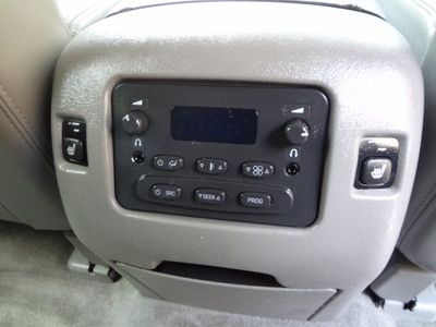 GMC YUKON DENALI AWD HEATED LEATHER SUNROOF CLEAN 3RD ROW SEATING NO RESERVE, image 58