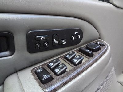 GMC YUKON DENALI AWD HEATED LEATHER SUNROOF CLEAN 3RD ROW SEATING NO RESERVE, image 67