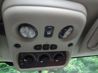 GMC YUKON DENALI AWD HEATED LEATHER SUNROOF CLEAN 3RD ROW SEATING NO RESERVE, image 74