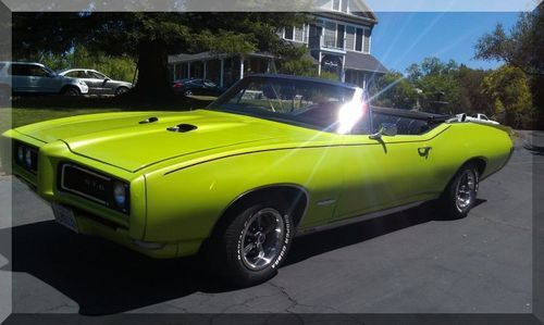 1968 pontiac lemans with gto trim