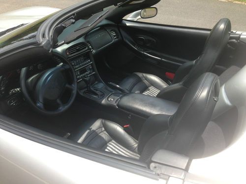 2004 Chevrolet Corvette Convertible 2-Door 5.7L, US $28,000.00, image 3