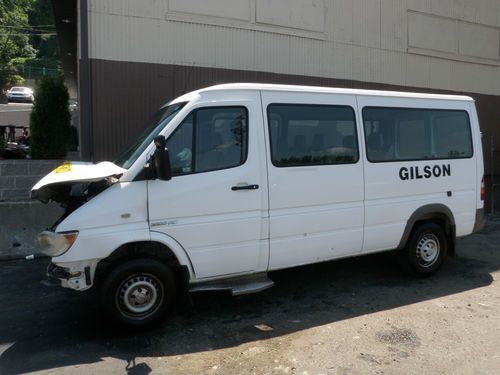 2004 dodge sprinter 2500 base standard passenger van 3-door 2.7l