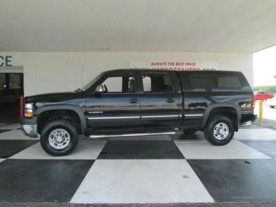 Chvey 2500hd ls 4x4  4 door  ex-cab  bed shell clean gmc silverado automatic