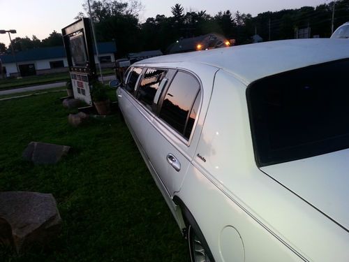 1999 Lincoln Limousine 120