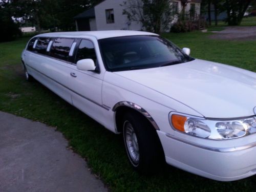 1999 Lincoln Limousine 120