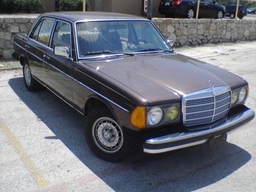 1982 mercedes 300 d turbo diesel w123