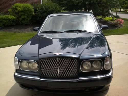 Like showroom new; 2000 bentley arnage