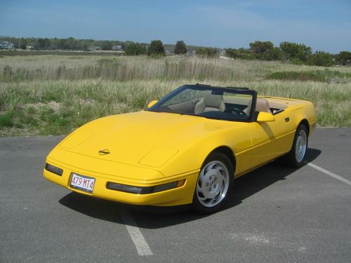 1994 chevrolet corvette base convertible 2-door 5.7l