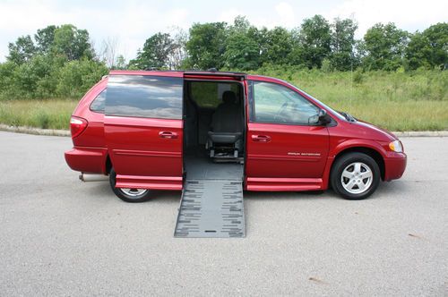 2006 braun entervan, wheelchair accessible handicap powered ramp van
