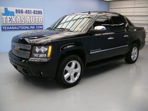 We finance!!!  2011 chevrolet avalanche ltz flex fuel roof nav tv tow texas auto