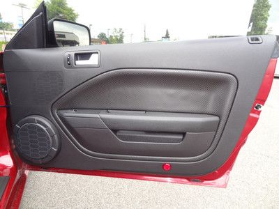 GT Premium Coupe Leather Power Seat Rear Spoiler Shaker Sound System, image 45