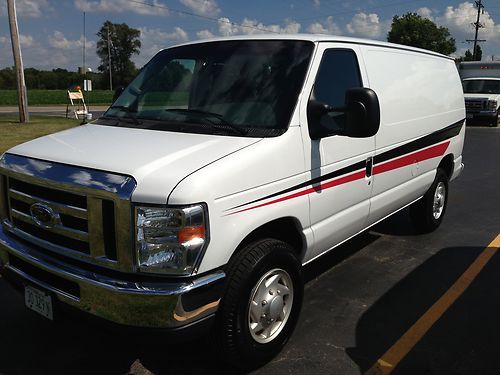 2008 ford e250 cargo van v8 110,000 miles. new tires e-250 econline white