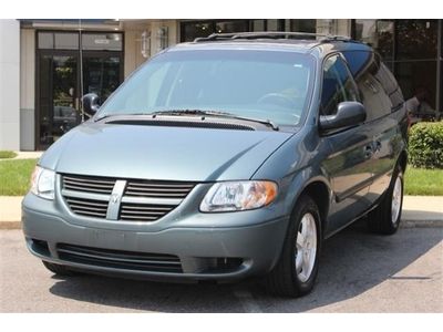 Dodge caravan sxt 3.3l  power sliding doors roof racks