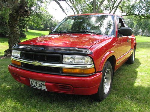 1999 Chevy S10 Extended Cab Stepside, image 3