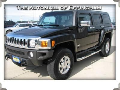 On or off roading!!  this hummer h3 is ready to go!!  it has the 3.5 5 cylinder