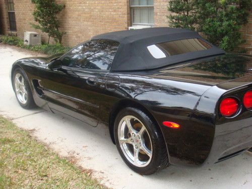 Chevrolet corvette 2001 convertible 6 speed