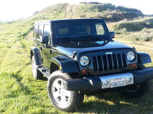 2012 jeep wrangler unlimited sahara sport utility 4-door 3.6l