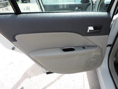 SEL 2.5L CD Front Wheel Drive Power Steering ABS 4-Wheel Disc Brakes Fog Lamps, image 19